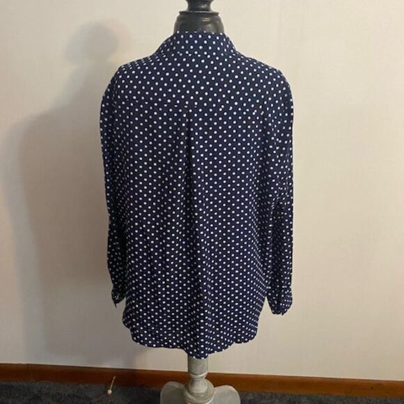 Susan Graver Blue/White Polka Dot Button down Tie waist blouse, size 16 - Picture 3 of 4